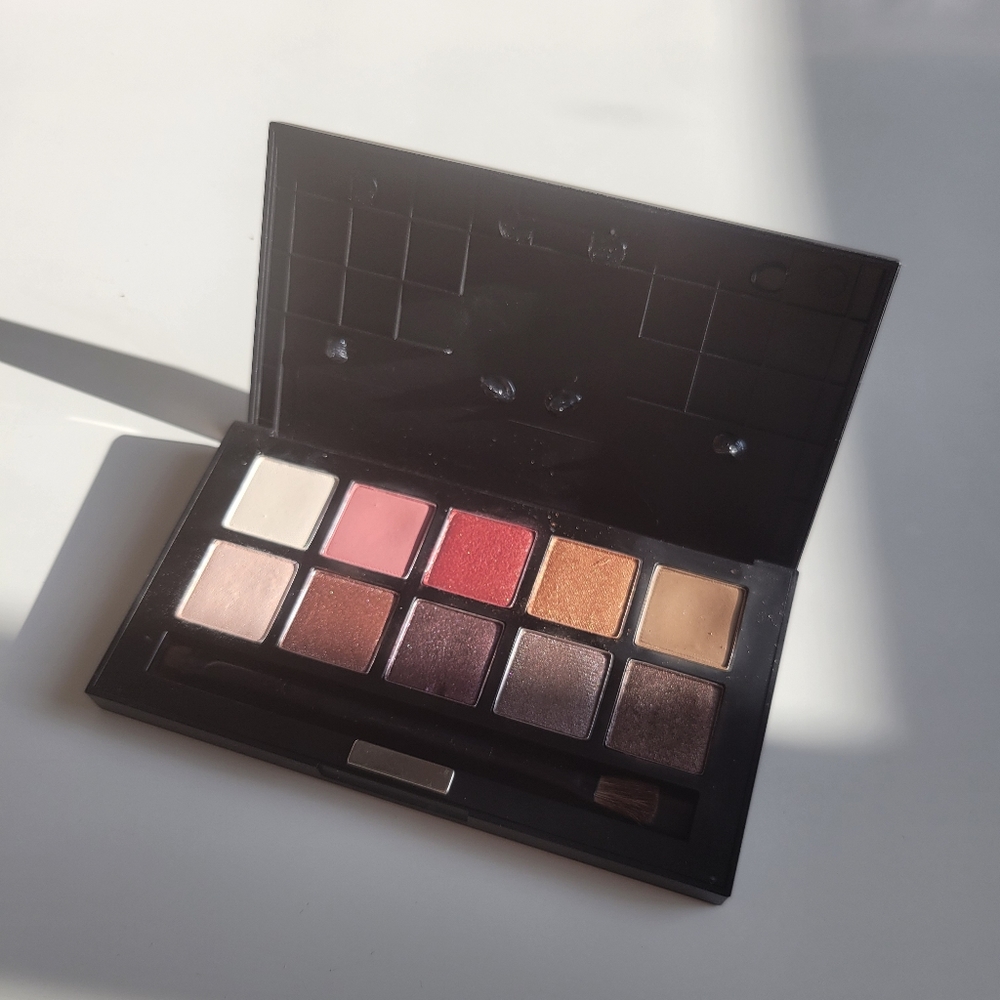 Kbeauty Eyeshadow Palette